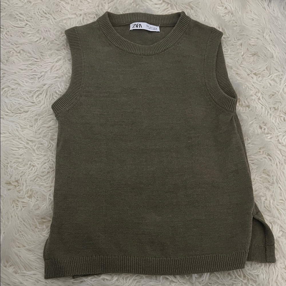 Zara Khaki Sleeveless Knit Top